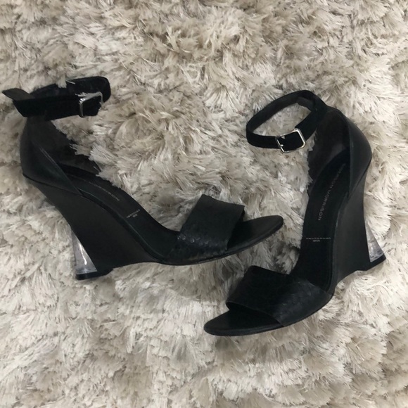 Beautiful SIGERSON MORRISON Angled Wedge Heels - Picture 2 of 16